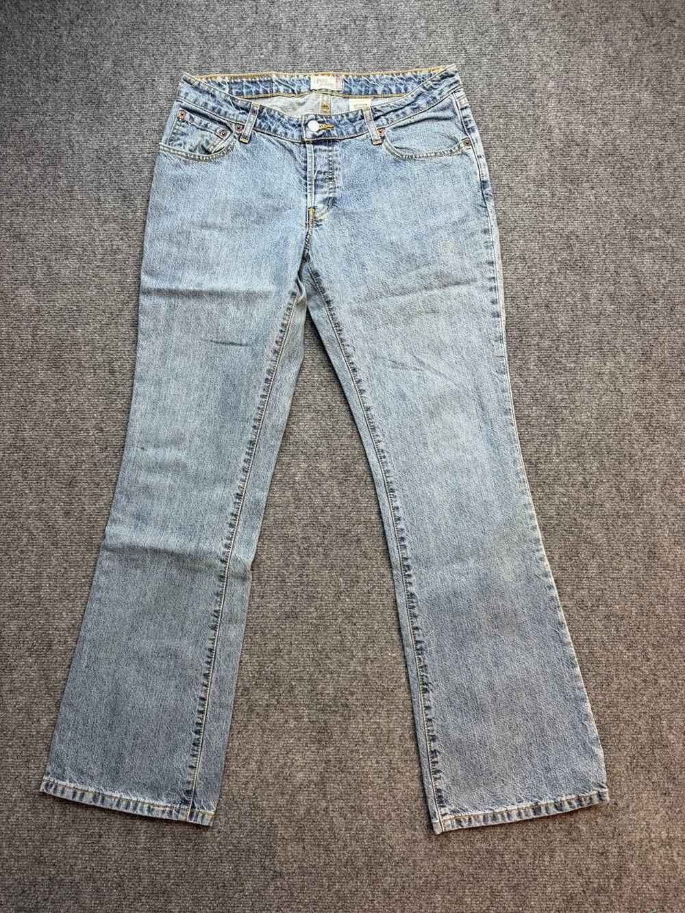 Y2K Levi's Jeans Women's Size 9 Light Wash Cotton Flare Made in Mexico